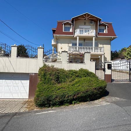 Arany Apartmanhaz Zalagyoengye Zalakaros Exterior photo